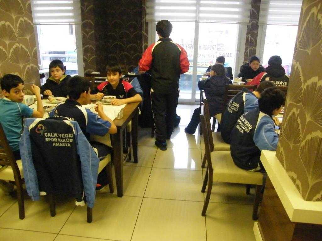 Egemen Hotel Mersin  Bagian luar foto